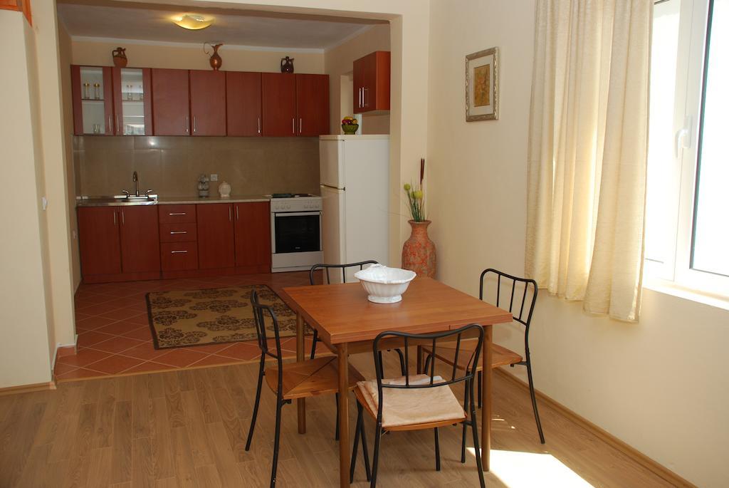 Apartments Ismy 울친 객실 사진